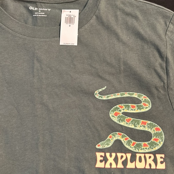 NEW- 2 Men’s Old Navy T-shirts - Picture 2 of 4